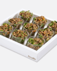 מגש סלט קינואה וזרעי קיץ